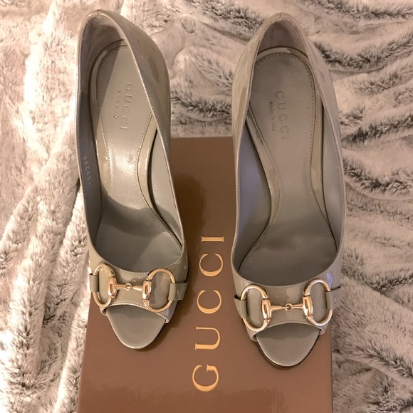 GUCCI Vitello Vernice Peep-Toe Pumps Grey 5.5 - Picture 1 of 7